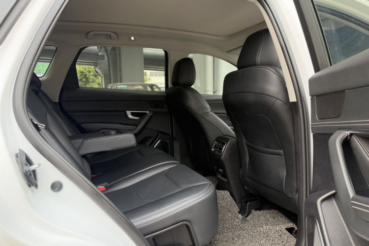 Used BYD Song Pro 2019 1.5T Automatic Prestige Model Interior 7