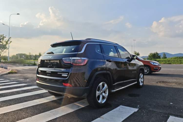 Used Jeep Compass 2017 200T Automatic Family Edition