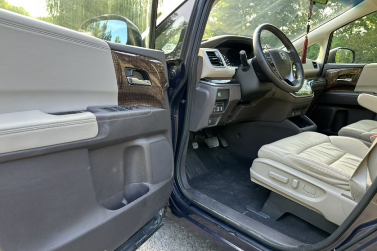 Used Honda Odyssey 2015 2.4L Smart Edition