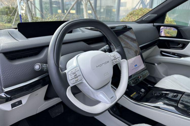 Used Honda P7 2025 Four-Wheel Drive Long-Range Max