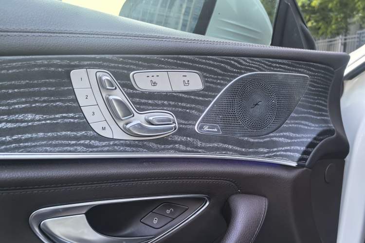 Used Mercedes-Benz CLS 2020 CLS 300 Luxury Model
