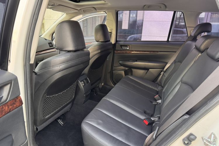 Used Subaru Outback 2013 2.5i Luxury Edition
