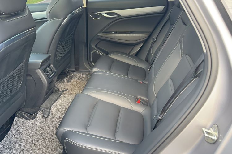 Used Geely Auto Monjaro New Energy 2019 400T YAOXINGZHE Pure Electric Range 80 KM
