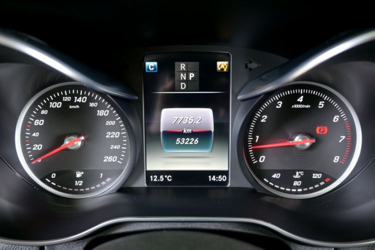 Used Mercedes-Benz C-Class 2018 C 200 L 4MATIC Sport Edition Odometer Close Up