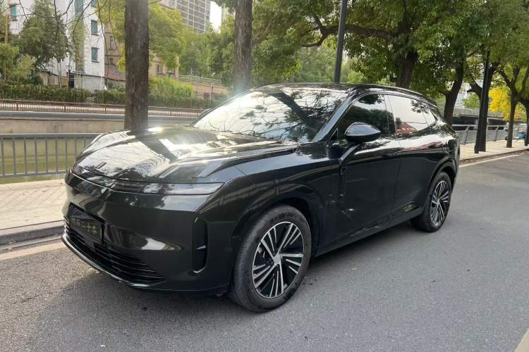 Used Lynk & Co 08 EM-P 2025 245 km Ultra-Long Range Pro