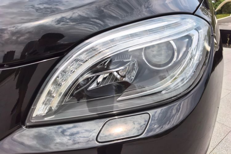 Used Mercedes-Benz M-Class 2014 ML 320 4MATIC Exterior 6