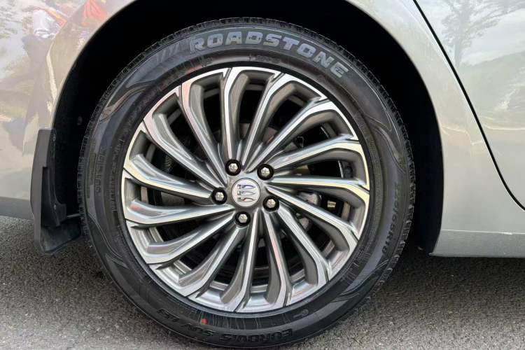 Used Buick LaCrosse 2023 28T Prestige Edition