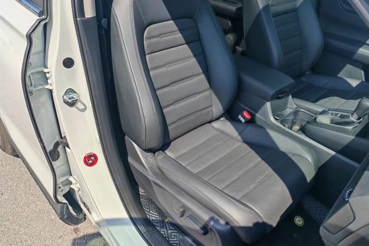 Used Honda CR-V 2024 240TURBO Two-Wheel-Drive FENGSHANG Edition 5 Seats Right Front Seat