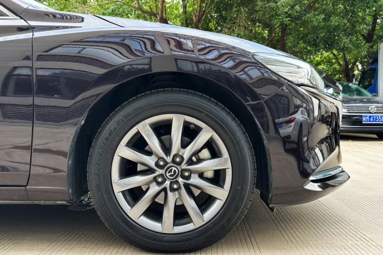 Used Mazda Atenza 2021 2.0L Blue Sky Luxury Edition
