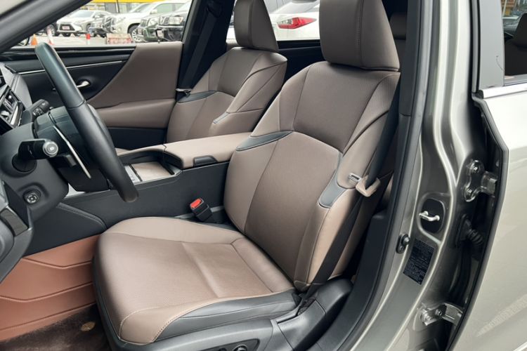 Used Lexus ES 2022 200 Excellence Edition