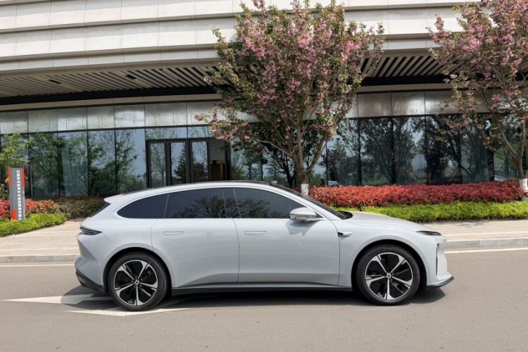 Used Nio ET5T 2023 75 kWh Touring Exterior 1