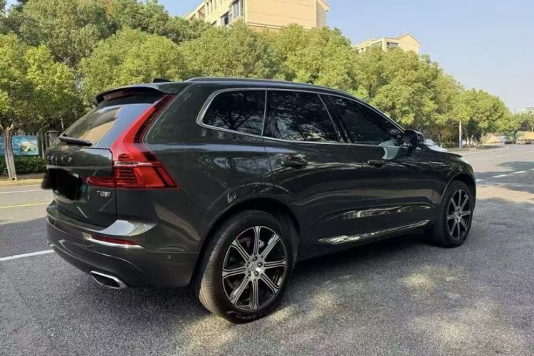Used Volvo XC60 New Energy 2019 T8 E-Drive Hybrid Prestige Luxury Version China V Standard
