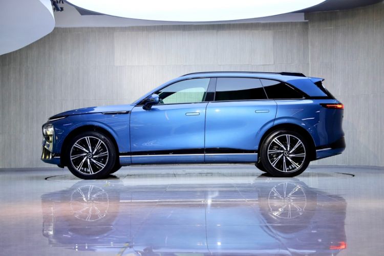 Used XPeng G9 2025 725 with Ultra-Long Range Max Exterior 5