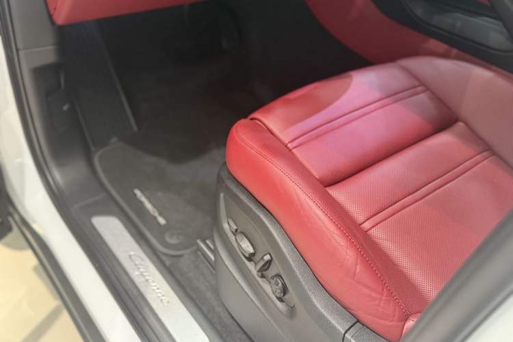 Used Porsche Cayenne E-Hybrid 2021 Cayenne E-Hybrid 2.0T