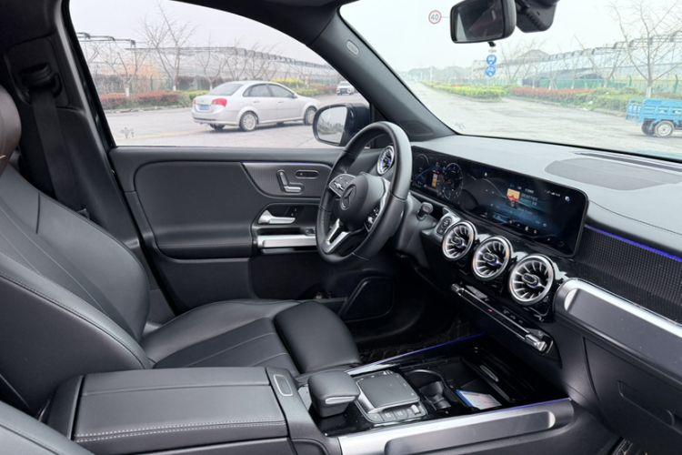 Used Mercedes-Benz GLB 2023 GLB 220 Fashion Model Interior 6