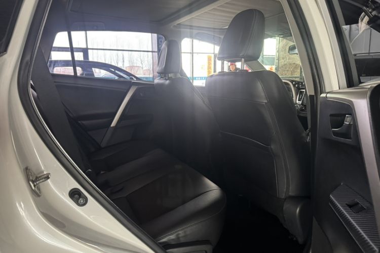 Used Toyota RAV4 2015 2.5L Automatic 4x4 Elite Edition