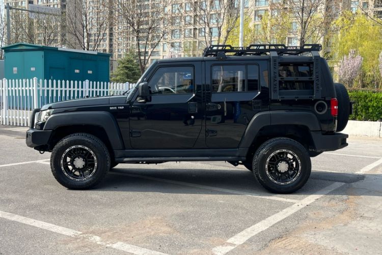 Used BAIC Off-Road BJ40 2016 40L 2.3T Automatic All-Wheel Drive Premium Edition Exterior 2