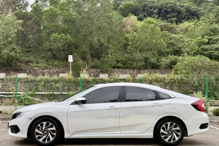 Used Honda Civic 2016 220TURBO CVT Luxury Edition