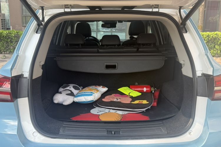 Used Roewe RX5 New Energy 2017 ERX5 EV400 Electric Internet Flagship Edition Trunk