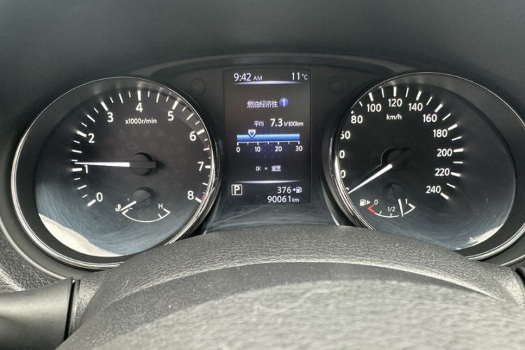 Used Nissan X-Trail 2017 2.0L CVT Comfort Edition 2WD Odometer Close Up