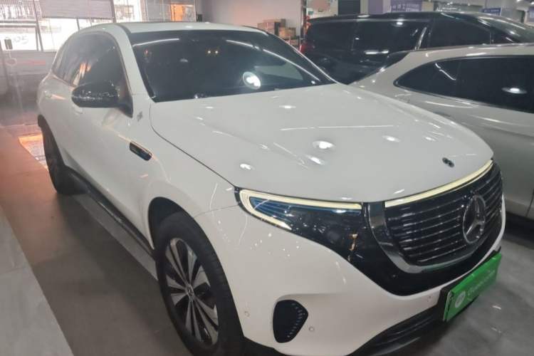 Used Mercedes-Benz EQC 2021 EQC 350 4MATIC Exterior 2