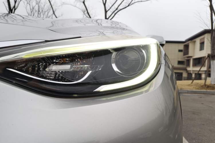 Used Infiniti QX30 2018 1.6T Two-Wheel Drive Fashion Edition