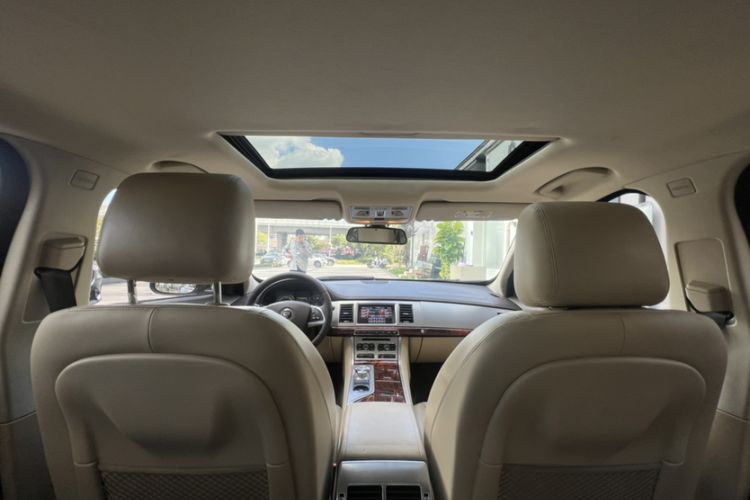 Used Jaguar XF 2014 XF 2.0T Luxury Edition