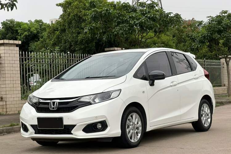 Used Honda Fit 2018 1.5L CVT Comfort Sunroof Version