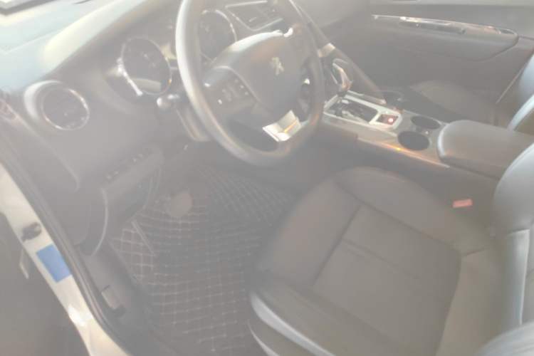 Used Peugeot 3008 2016 2.0L Automatic Classic Edition