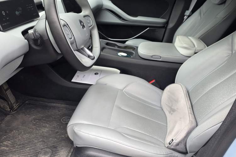 Used Nio ET5 2022 75 kWh Left Front Seat