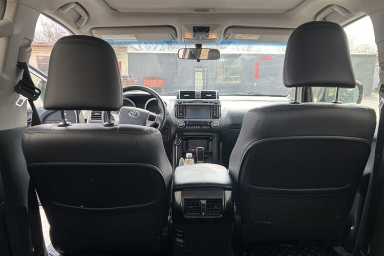 Used Toyota Prado 2016 2.7L Automatic Standard Edition Interior 1