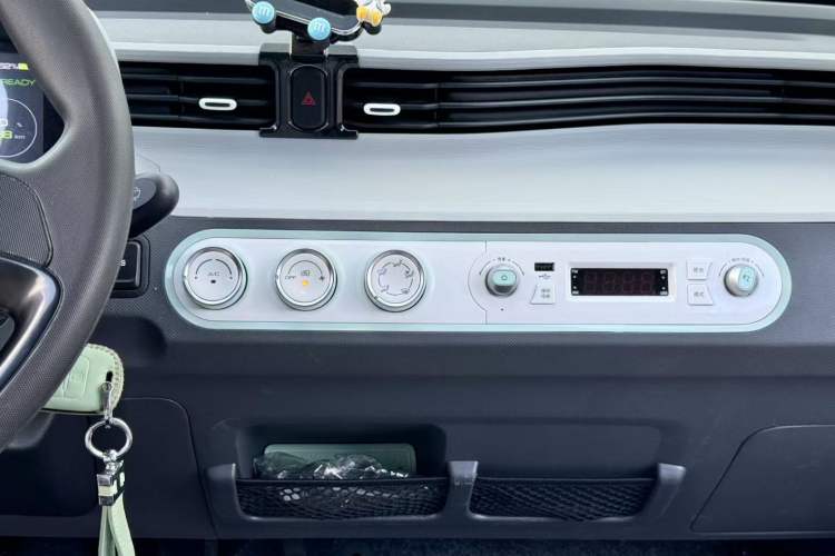 Used Wuling Hongguang MINIEV 2021 Macaron Premium Model – Lithium Iron Phosphate