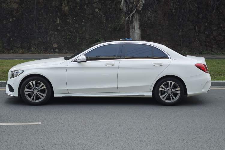 Used Mercedes-Benz C-Class 2016 C 200 L Sport Edition
