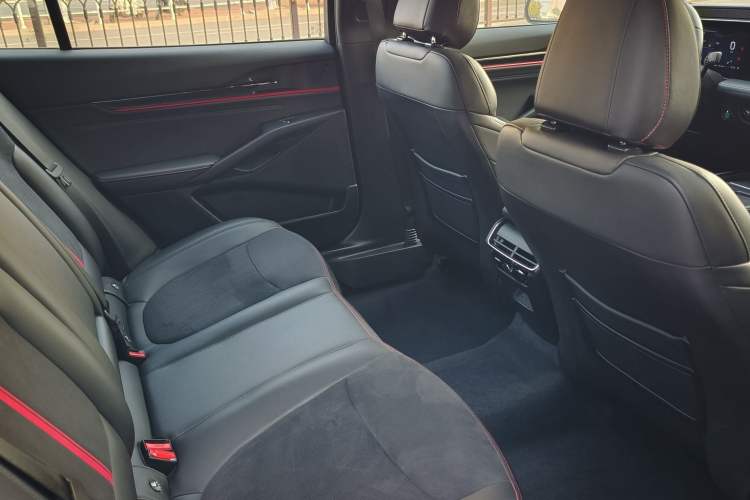 Used Ford Mondeo 2023 1.5T E-Hybrid ST-Line
