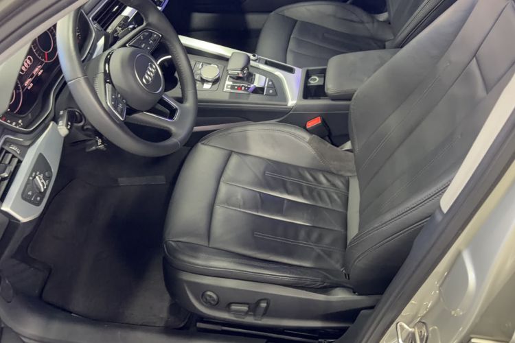 Used Audi A4L 2019 40 TFSI Fashion Edition China VI Emission Standard Left Front Seat