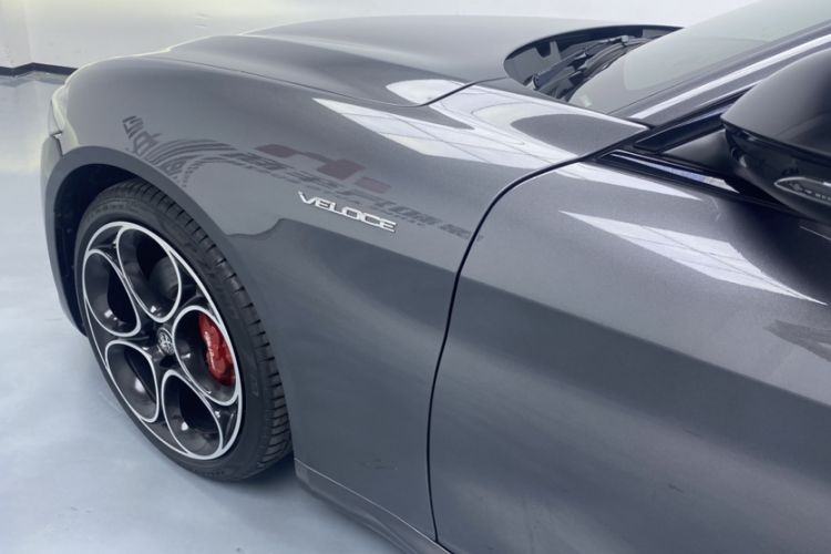 Used Alfa Romeo Giulia 2023 2.0T 280HP Track Edition
