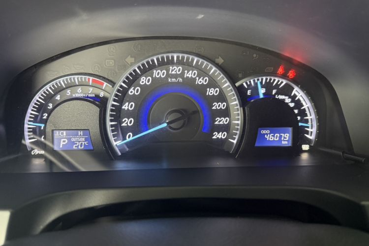 Used Toyota Camry 2016 2.0G 10th Anniversary Leading Edition
