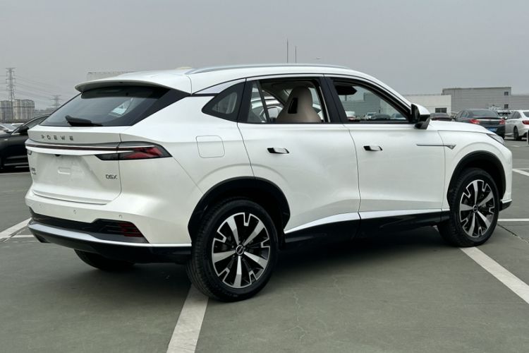 Used Roewe D5X DMH 2024 135 Tech Edition