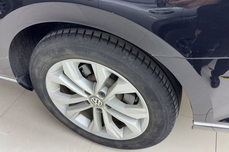 Used Volkswagen Magotan 2019 330TSI DSG Luxury Version China VI Standard Exterior 6