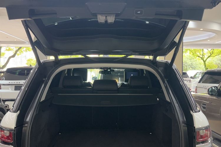 Used Land Rover Range Sport 2015 3.0 SC V6 HSE Trunk