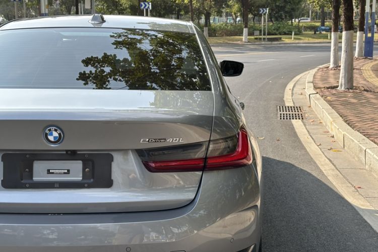 Used BMW i3 2023 eDrive 40 L Midnight Sports Package
