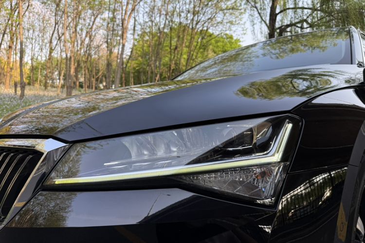 Used Skoda Superb 2019 Restyled TSI330 DSG Comfort Edition Exterior 7