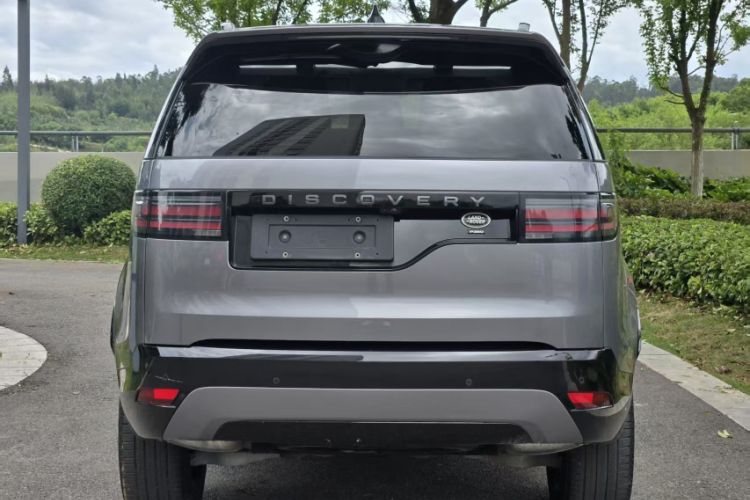 Used Land Rover Discovery 2023 Revised Version 360 PS R-Dynamic S