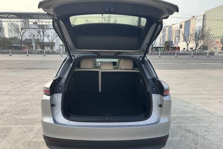 Used Li Auto Li Auto i6 2025 Model Two-Wheel-Drive Standard Type