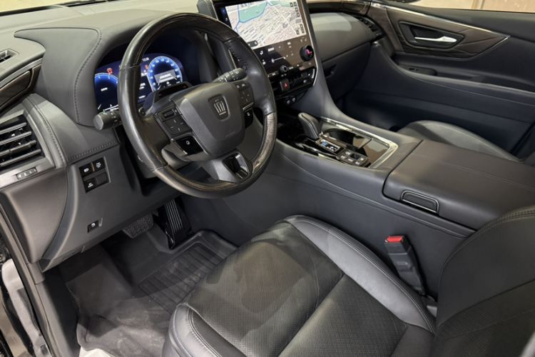 Used Toyota Vellfire 2024 Crown Dual-Engine 2.5L Ultimate Edition