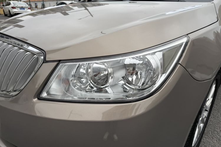 Used Buick LaCrosse 2012 2.4L SIDI Elegant Edition Exterior 9