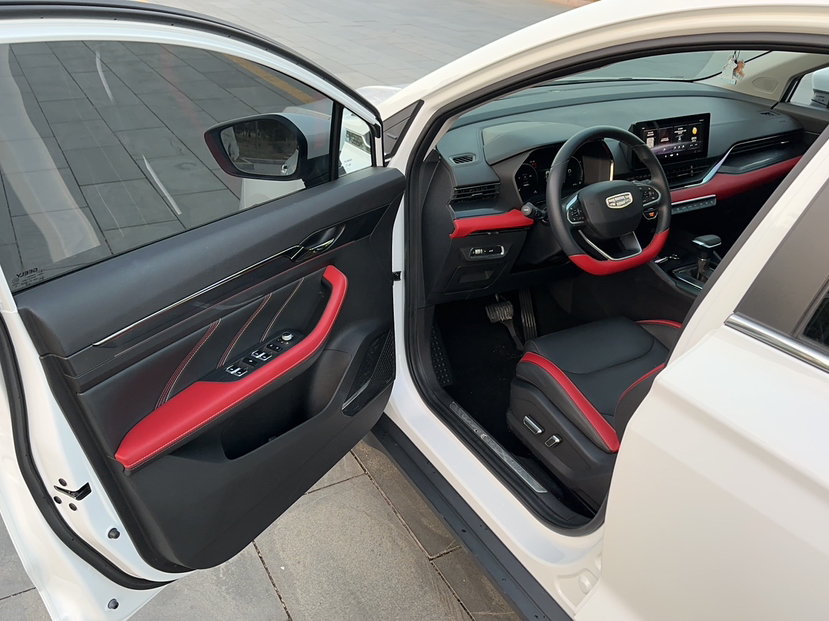 Geely Auto Emgrand S 2021 1.4T CVT Prestige Edition — снимка 18