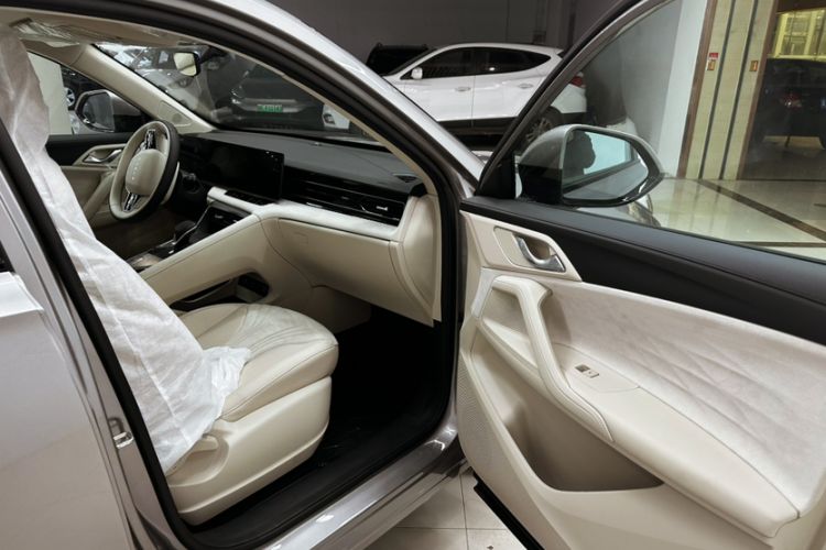 Used Roewe D5X DMH 2024 135 Flagship Edition
