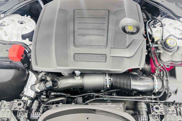 Used Jaguar XEL 2024 2.0T 250 PS R-DYNAMIC S Advanced Sport Edition