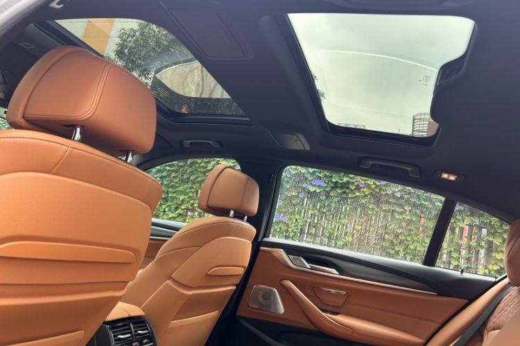 Used BMW 5 Series New Energy 2021 535Le Pioneer Edition M Sport Package
